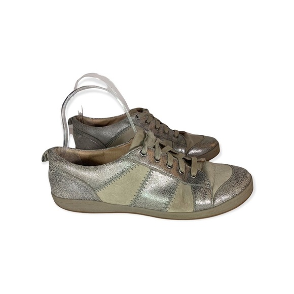Nurture Watsonn Sneakers - Picture 2 of 11